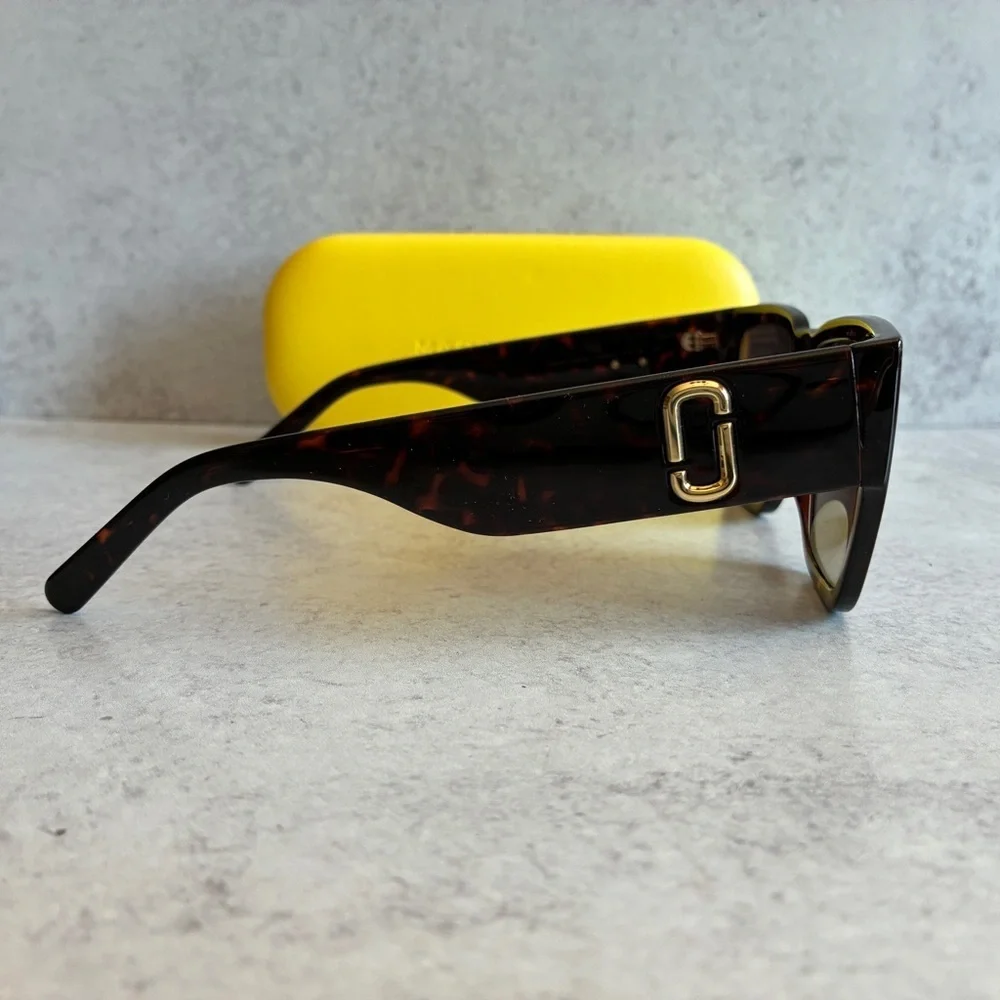 Marc Jacobs Tortoise Shell Sunglasses New With Case